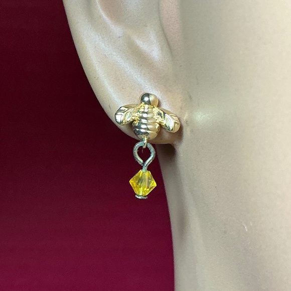 Sterling Silver Gold Tone Honey Bee 🐝 Drop Earrings W/ A Honey Colored Bead - Picture 1 of 7